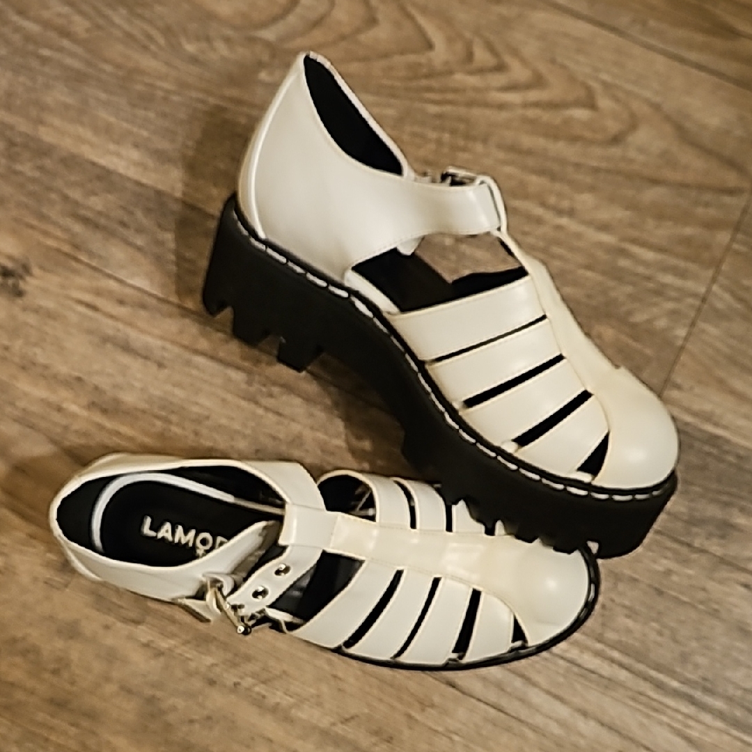 Moda Womens White Platform Shoes Brand New